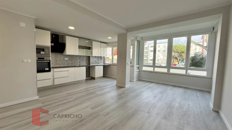 Apartamento T2 para Venda em Oeiras e São Julião da Barra, Paço de Arcos e Caxias Foto 2