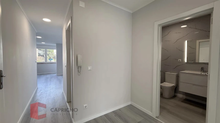 Apartamento T2 para Venda em Oeiras e São Julião da Barra, Paço de Arcos e Caxias Foto 17