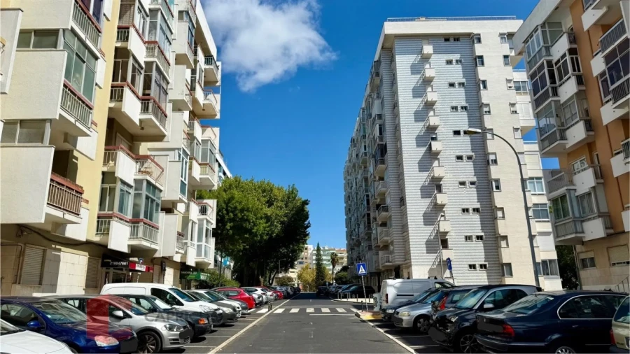 Apartamento T2 para Venda em Oeiras e São Julião da Barra, Paço de Arcos e Caxias Foto 19