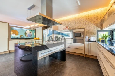 Moradia T4 para Venda em Marinha Grande