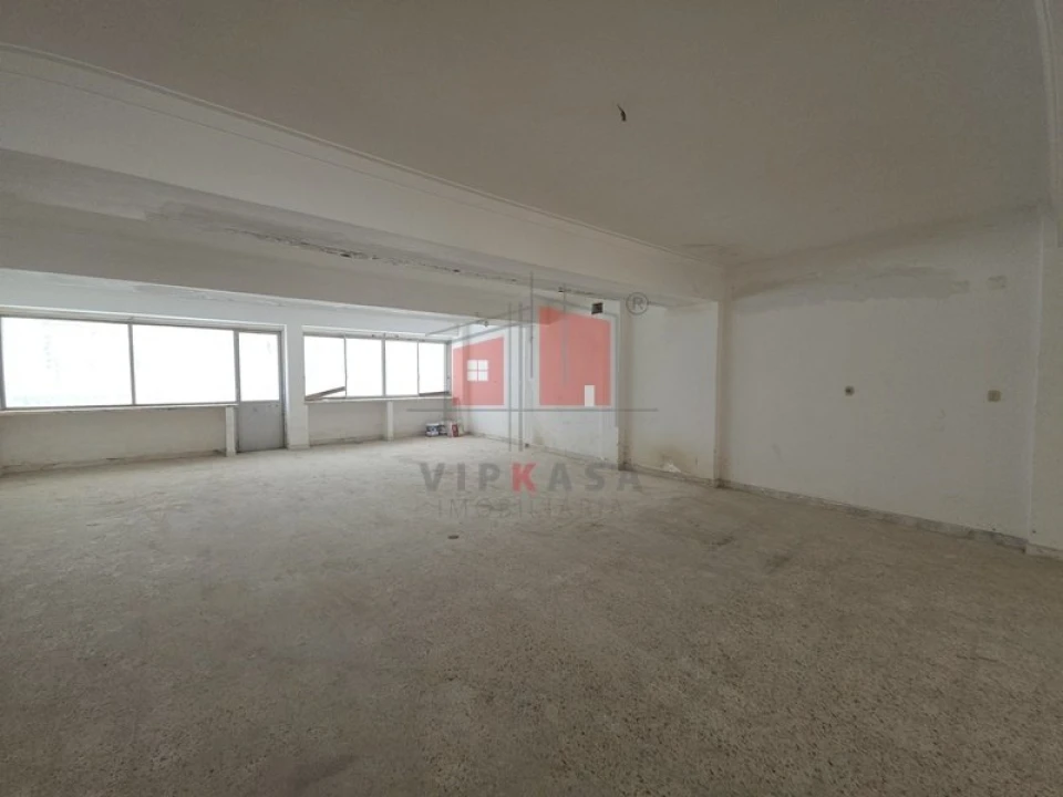 Loja para Venda em Agualva e Mira-Sintra Foto 3