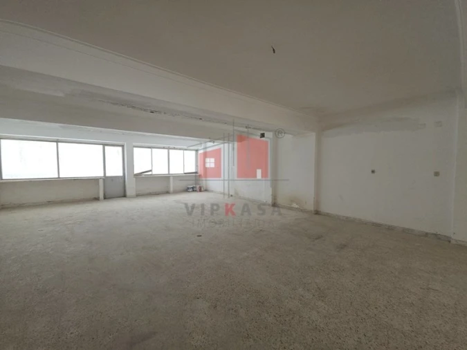 Loja para Venda em Agualva e Mira-Sintra Foto 3