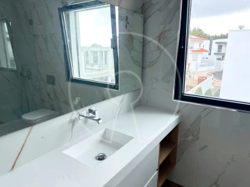 Moradia T4 para Venda em Alcabideche