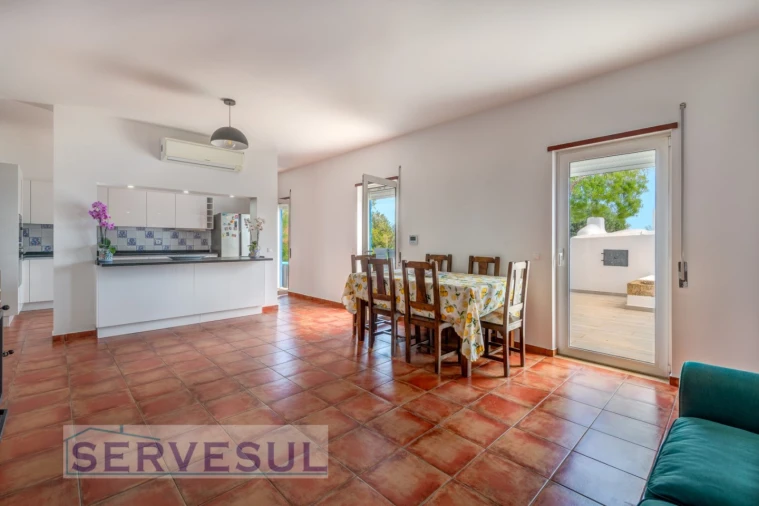Moradia T4 para Venda em Silves Foto 4