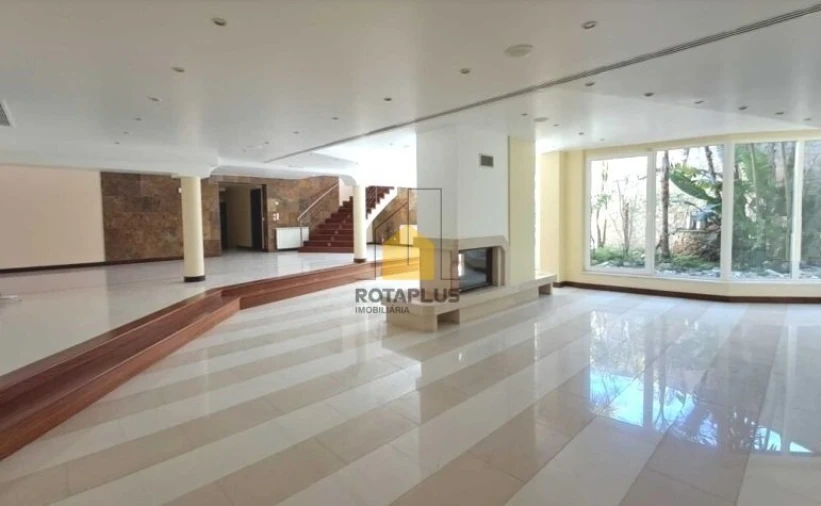 Moradia T6 para Venda em Queluz e Belas Foto 6