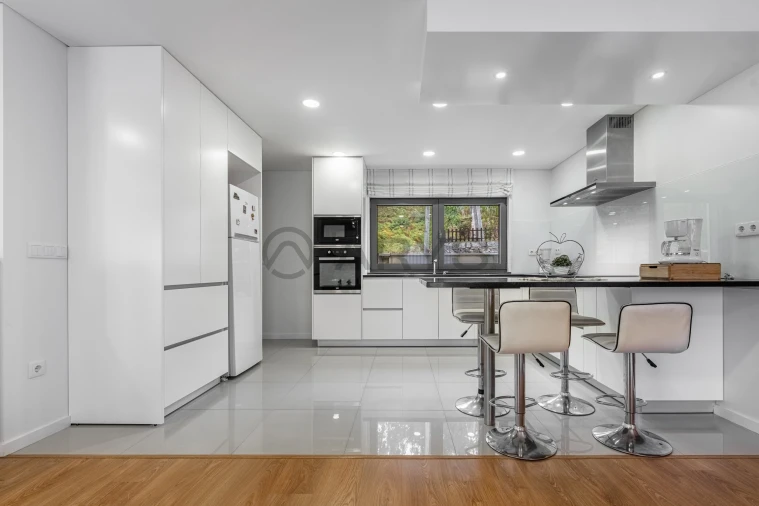 Moradia T3 para Venda em Caires Foto 5