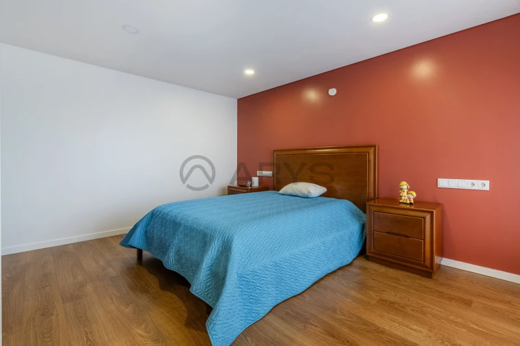 Moradia T3 para Venda em Caires Foto 14