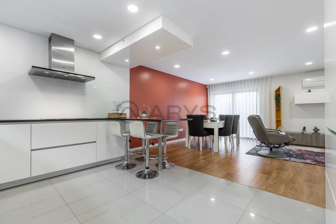 Moradia T3 para Venda em Caires Foto 7