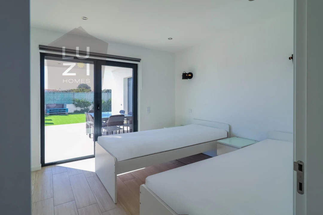 Moradia T3 para Venda em Vila de Sagres Foto 18