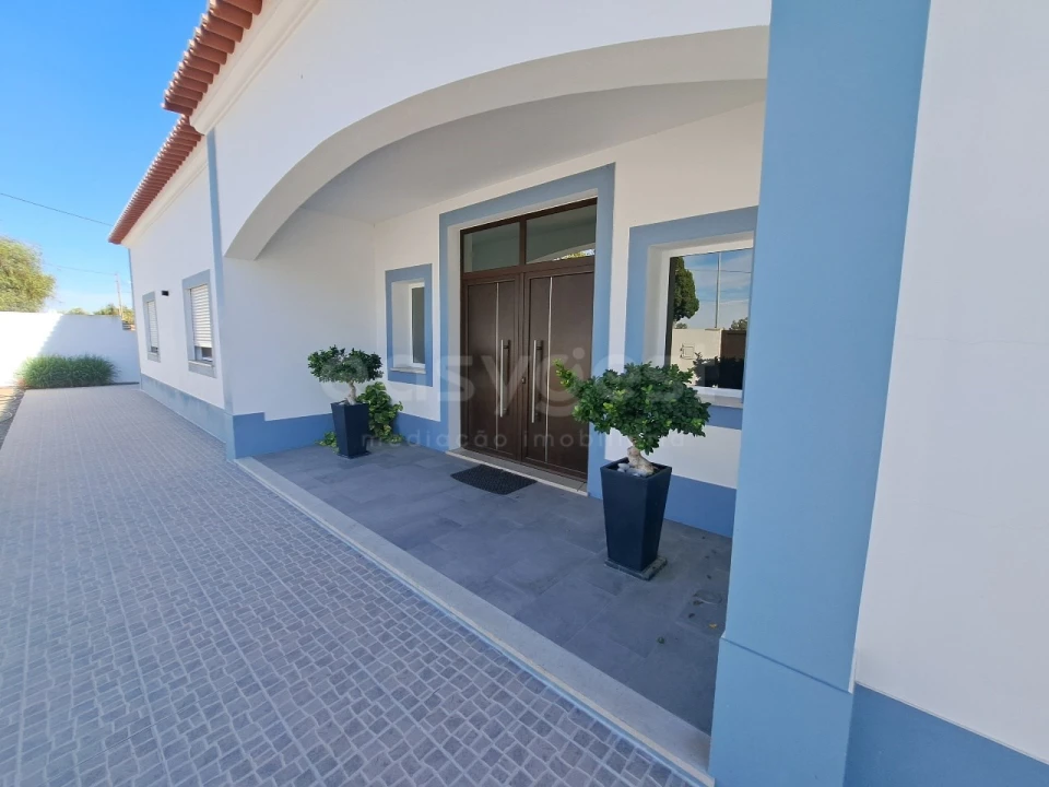 Moradia T4 para Venda em Ferreira do Alentejo e Canhestros Foto 1