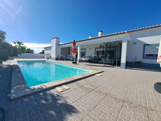 Moradia T4 para Venda em Ferreira do Alentejo e Canhestros Foto 13