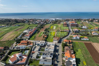 Terreno para Venda em Gulpilhares e Valadares