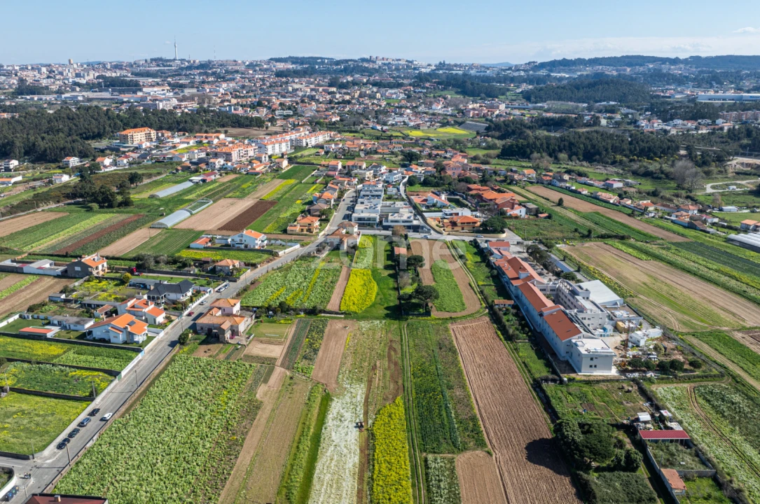 Terreno para Venda em Gulpilhares e Valadares Foto 8