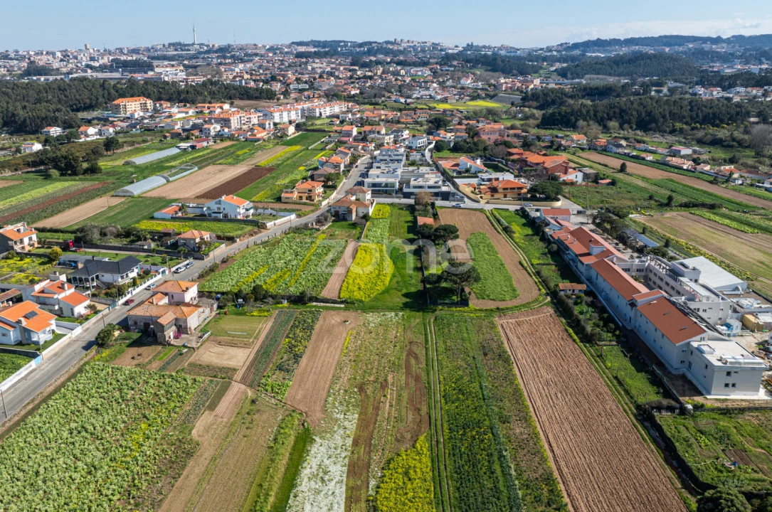 Terreno para Venda em Gulpilhares e Valadares Foto 12