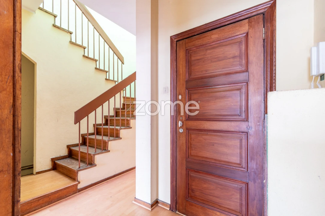 Apartamento T5 para Venda em Cedofeita, Santo Ildefonso, Sé, Miragaia, São Nicolau e Vitória Foto 2