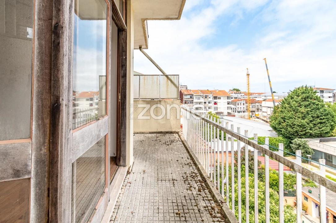 Apartamento T5 para Venda em Cedofeita, Santo Ildefonso, Sé, Miragaia, São Nicolau e Vitória Foto 24