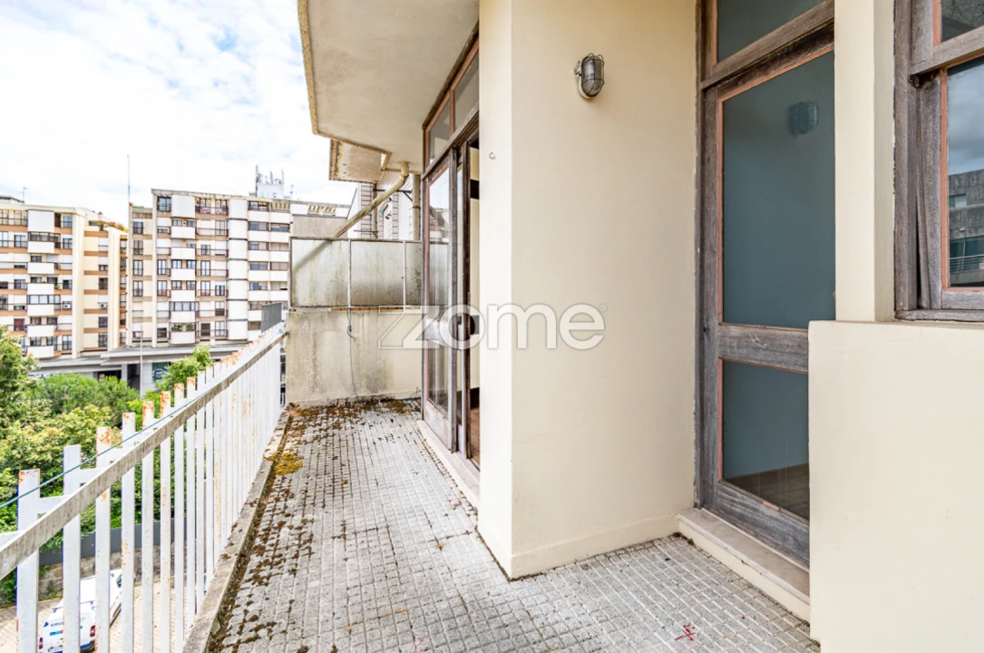 Apartamento T5 para Venda em Cedofeita, Santo Ildefonso, Sé, Miragaia, São Nicolau e Vitória Foto 27