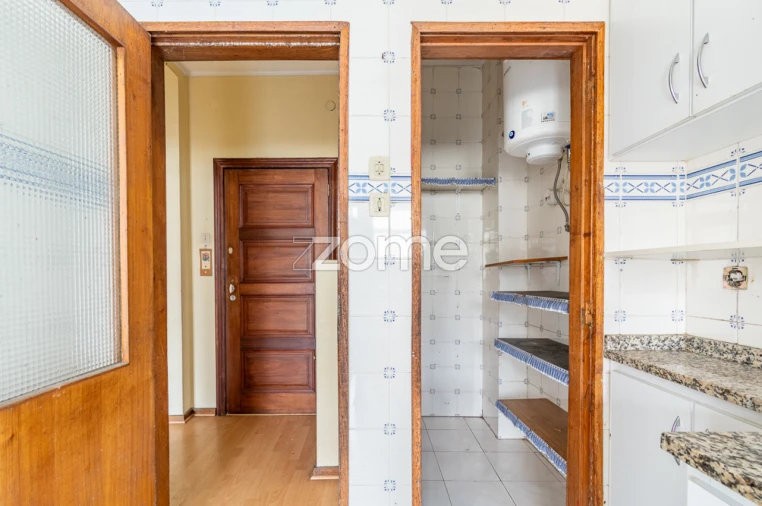 Apartamento T5 para Venda em Cedofeita, Santo Ildefonso, Sé, Miragaia, São Nicolau e Vitória Foto 4