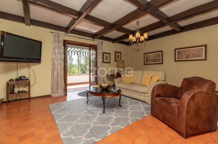 Moradia T5 para Venda em Mouronho Foto 17