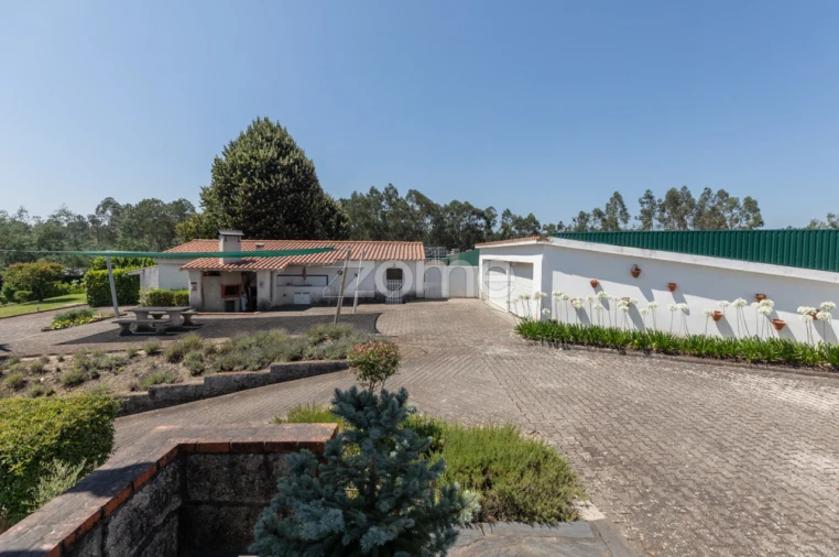 Moradia T5 para Venda em Mouronho Foto 6