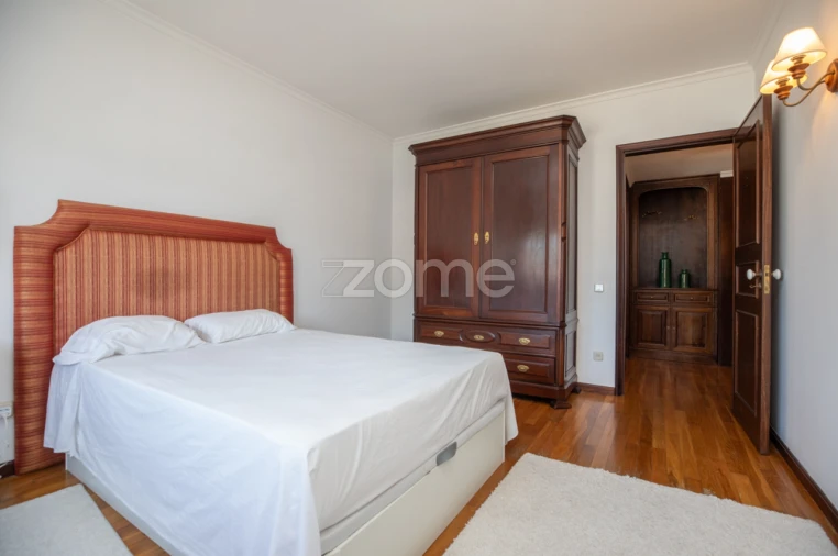 Moradia T5 para Venda em Mouronho Foto 31