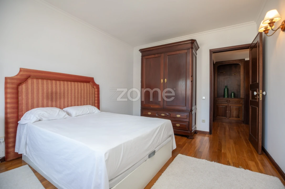 Moradia T5 para Venda em Mouronho Foto 31