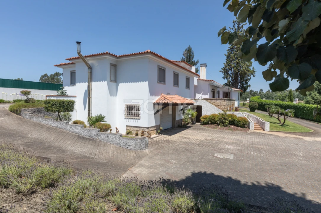 Moradia T5 para Venda em Mouronho Foto 12