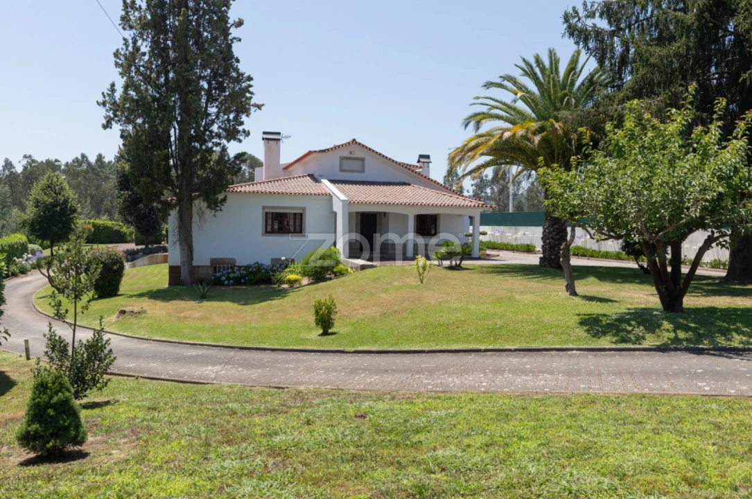 Moradia T5 para Venda em Mouronho Foto 2