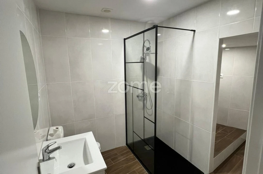 Prédio para Venda em Santa Comba Dão e Couto do Mosteiro Foto 5