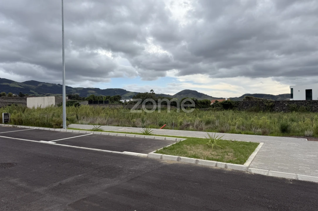 Terreno para Venda em Ribeira Grande (Matriz) Foto 4