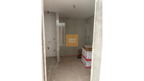 Apartamento para Venda em Cedofeita, Santo Ildefonso, Sé, Miragaia, São Nicolau e Vitória