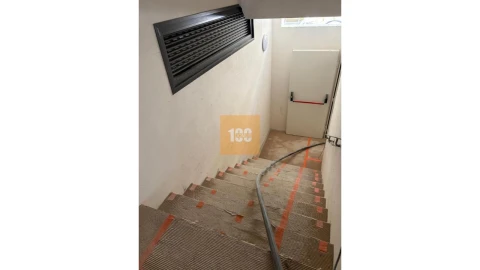 Apartamento para Venda em Cedofeita, Santo Ildefonso, Sé, Miragaia, São Nicolau e Vitória