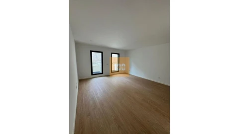 Apartamento para Venda em Cedofeita, Santo Ildefonso, Sé, Miragaia, São Nicolau e Vitória
