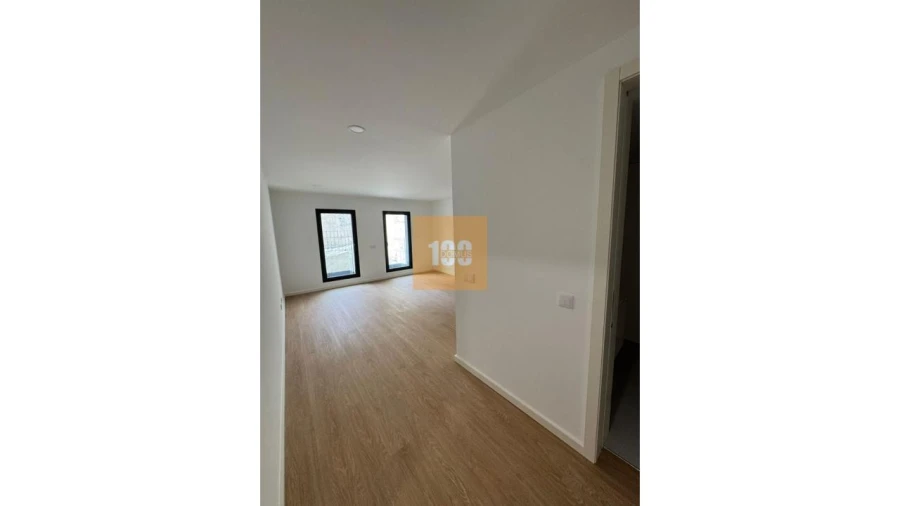 Apartamento para Venda em Cedofeita, Santo Ildefonso, Sé, Miragaia, São Nicolau e Vitória Foto 3