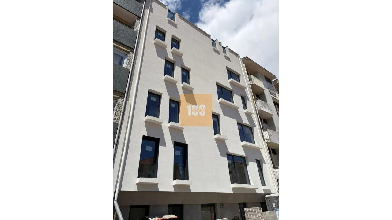 Apartamento para Venda em Cedofeita, Santo Ildefonso, Sé, Miragaia, São Nicolau e Vitória Foto 1