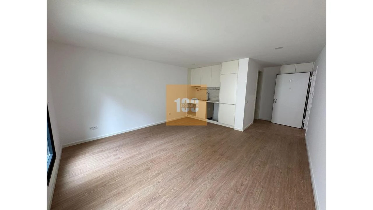 Apartamento para Venda em Cedofeita, Santo Ildefonso, Sé, Miragaia, São Nicolau e Vitória Foto 5
