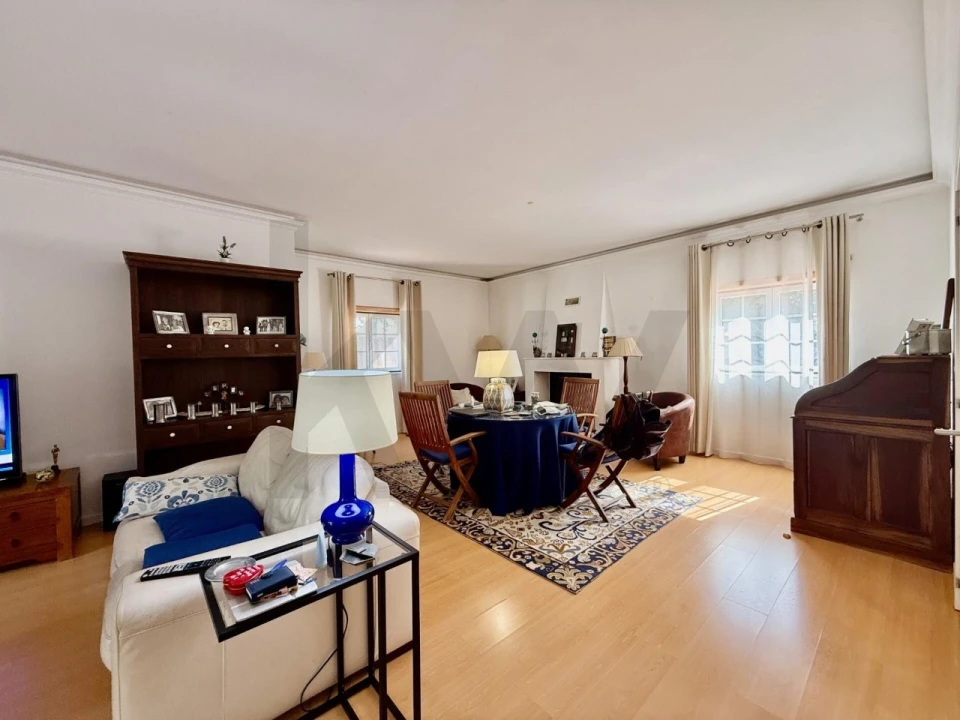 Moradia T5 para Venda em São Bras e São Lourenço Foto 9