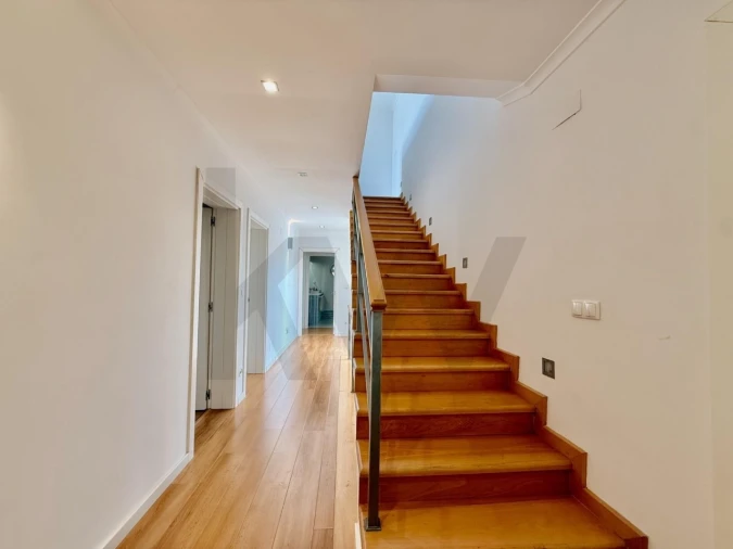 Moradia T5 para Venda em São Bras e São Lourenço Foto 29