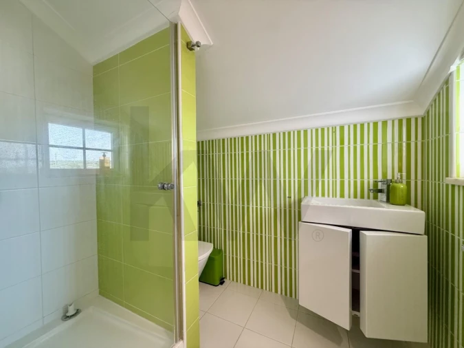 Moradia T5 para Venda em São Bras e São Lourenço Foto 36