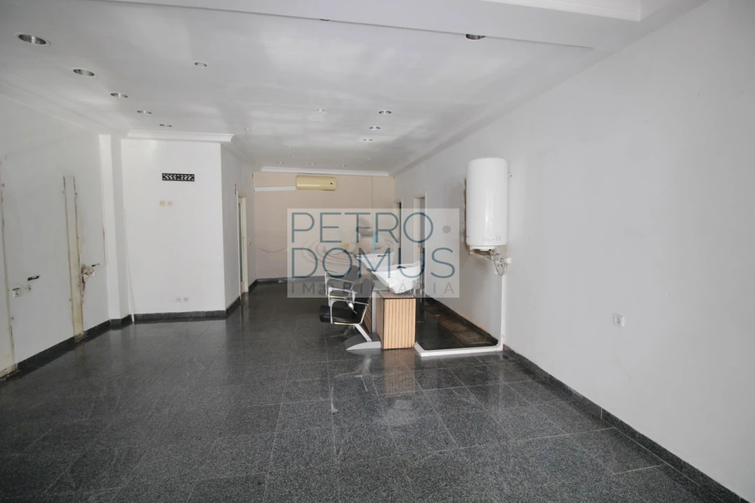 Loja para Arrendamento em Leiria, Pousos, Barreira e Cortes Foto 11