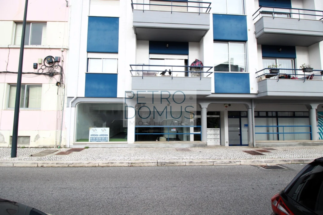 Loja para Arrendamento em Leiria, Pousos, Barreira e Cortes Foto 14