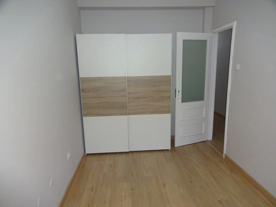 Apartamento T2 para Arrendamento em Cedofeita, Santo Ildefonso, Sé, Miragaia, São Nicolau e Vitória Foto 4