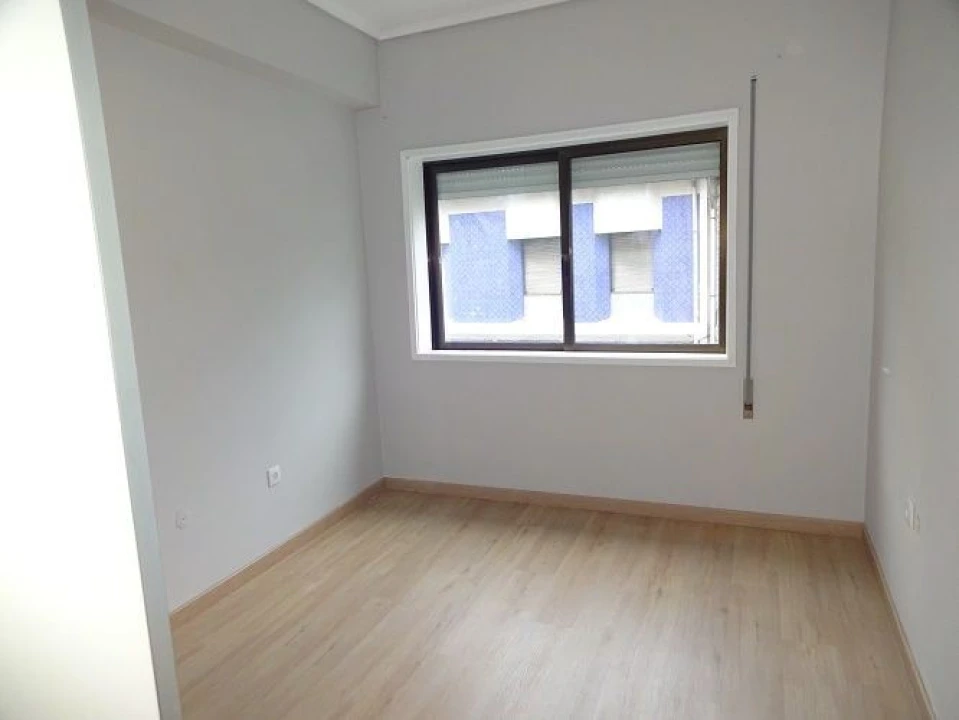 Apartamento T2 para Arrendamento em Cedofeita, Santo Ildefonso, Sé, Miragaia, São Nicolau e Vitória Foto 6