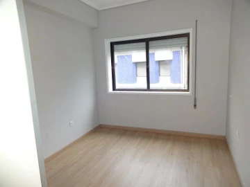 Apartamento T2 para Arrendamento em Cedofeita, Santo Ildefonso, Sé, Miragaia, São Nicolau e Vitória