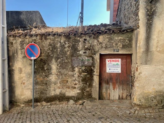 Moradia T1 para Venda em Alfandega da Fe Foto 3