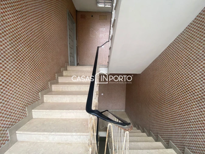 Loja para Arrendamento em Cedofeita, Santo Ildefonso, Sé, Miragaia, São Nicolau e Vitória Foto 28
