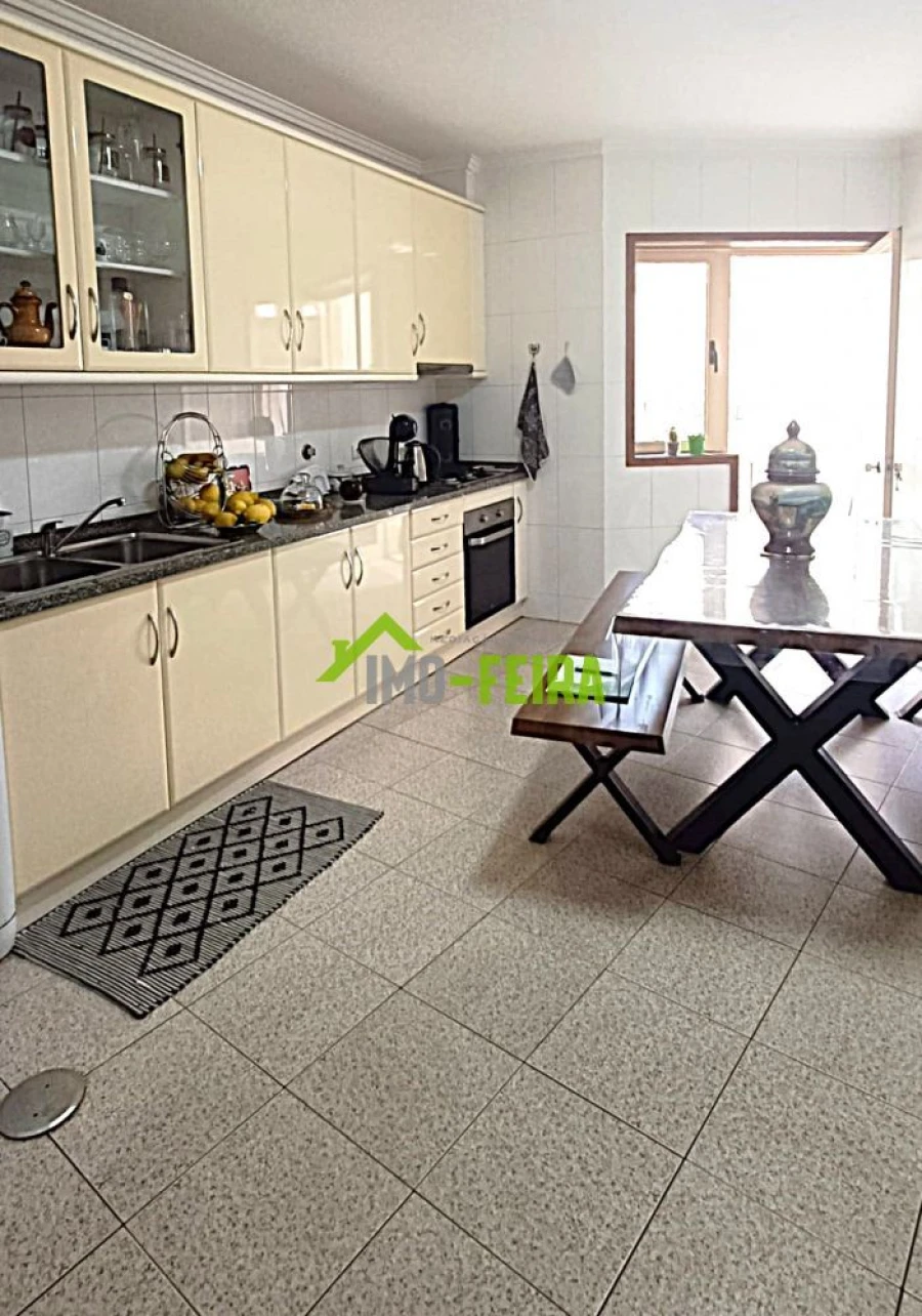 Apartamento T2 para Venda em São Miguel do Souto e Mosteirô Foto 1