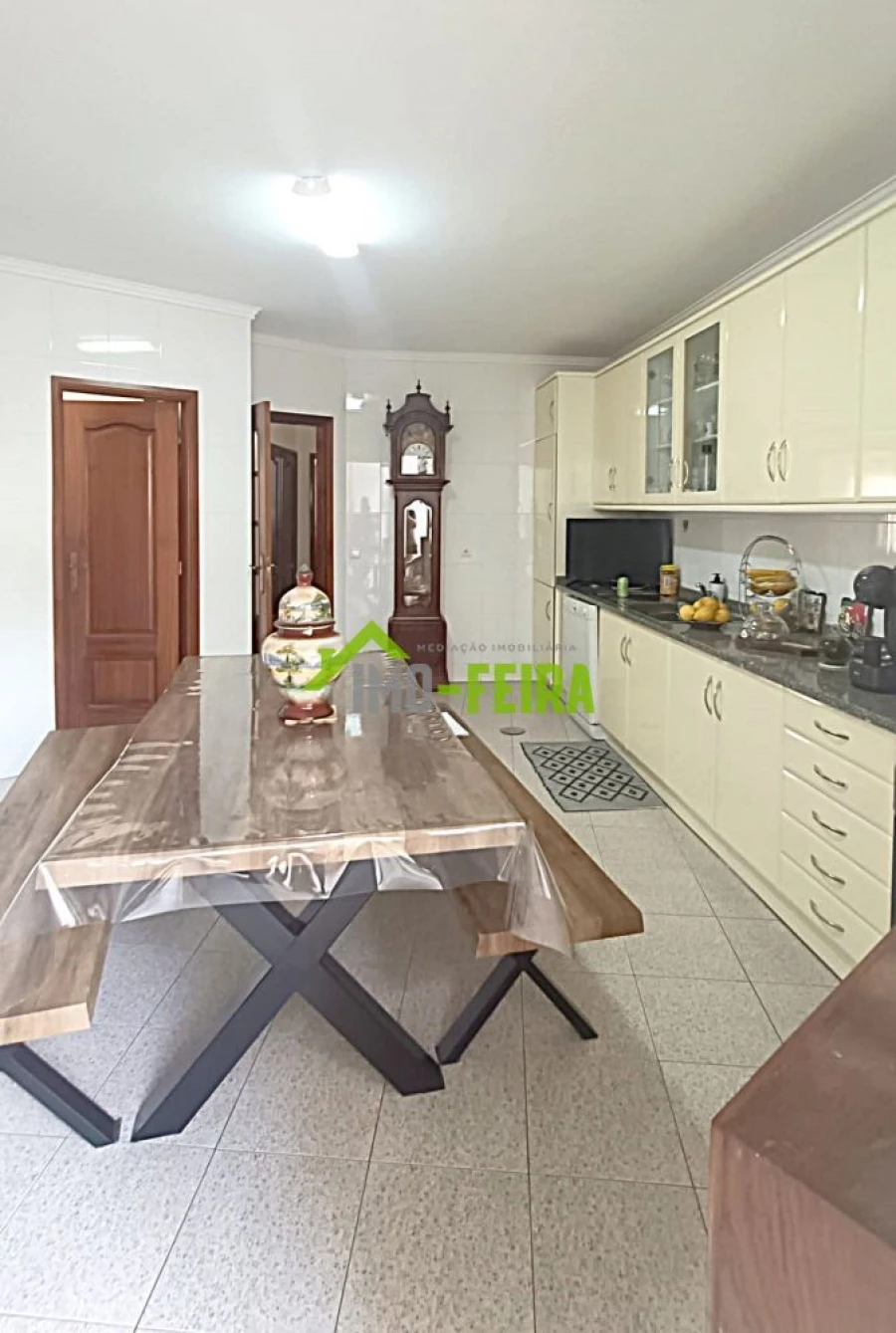 Apartamento T2 para Venda em São Miguel do Souto e Mosteirô Foto 2