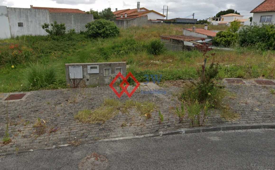 Moradia T4 para Venda em Torres Novas (Santa Maria, Salvador e Santiago) Foto 3