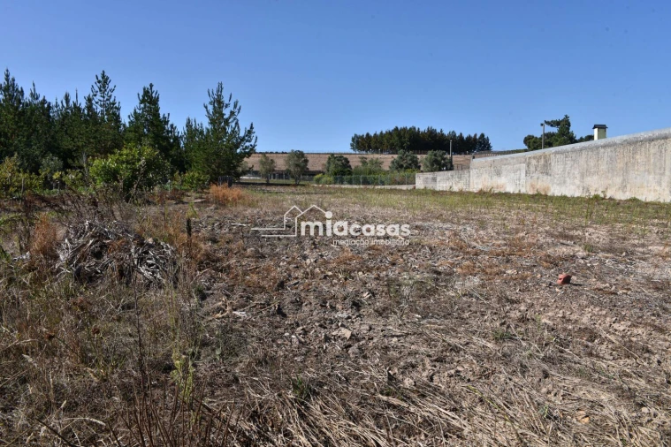 Moradia T3 para Venda em Vilarinho do Bairro Foto 7